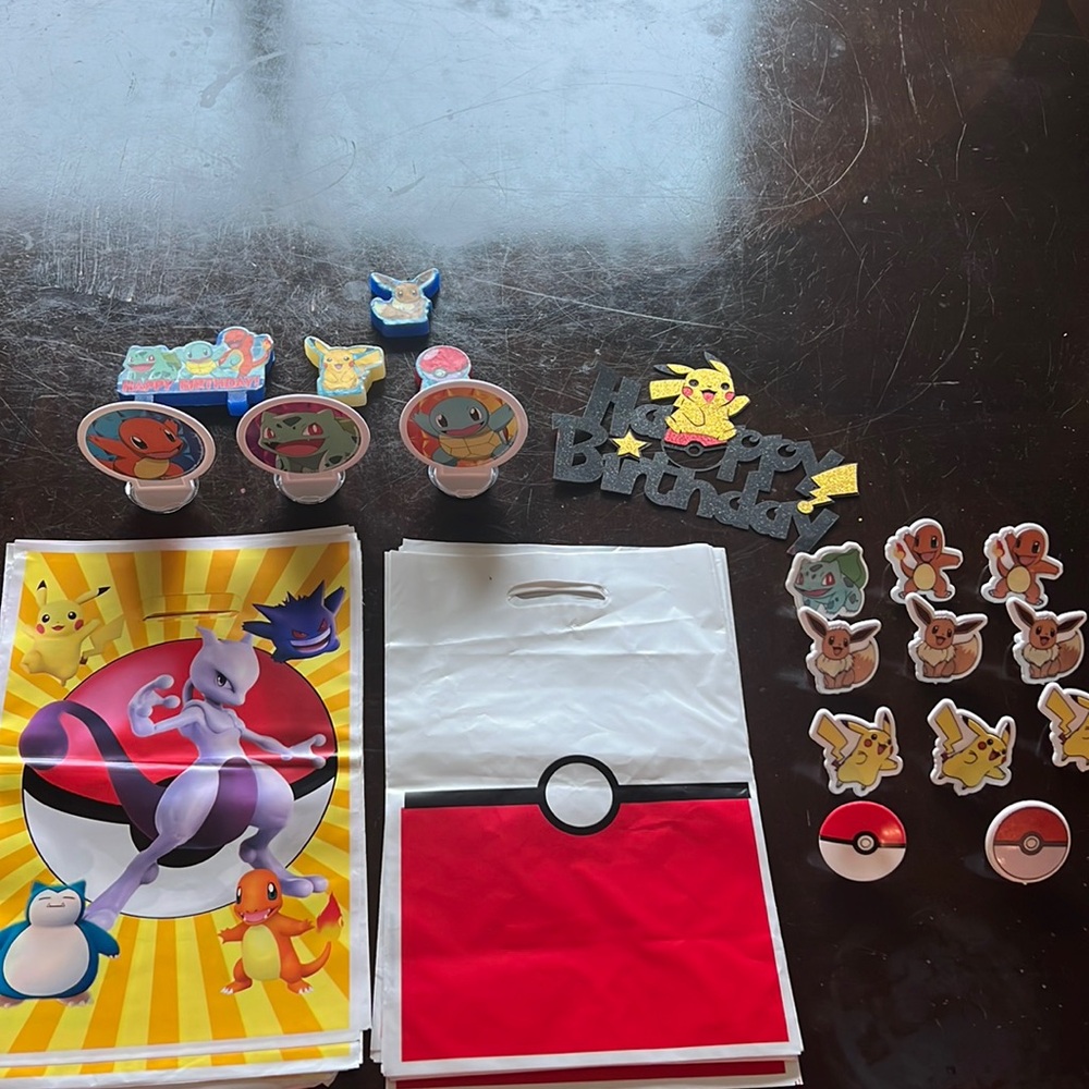 Pokémon Pikachu Cake Topper Cupcake Favor Bags Birthday Party Decorations LOT